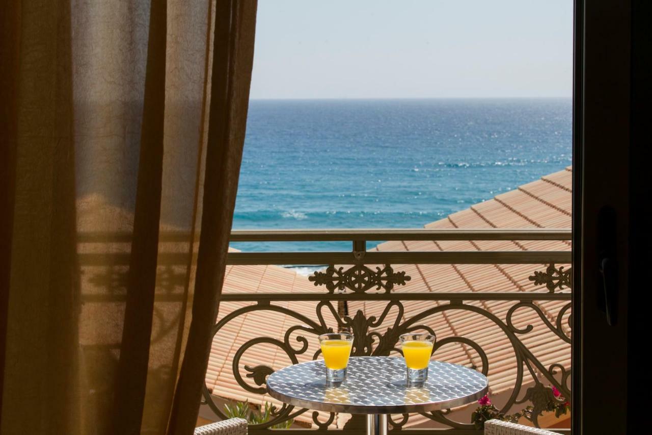 Siarbas Hotel Paralia Vrachou Bagian luar foto